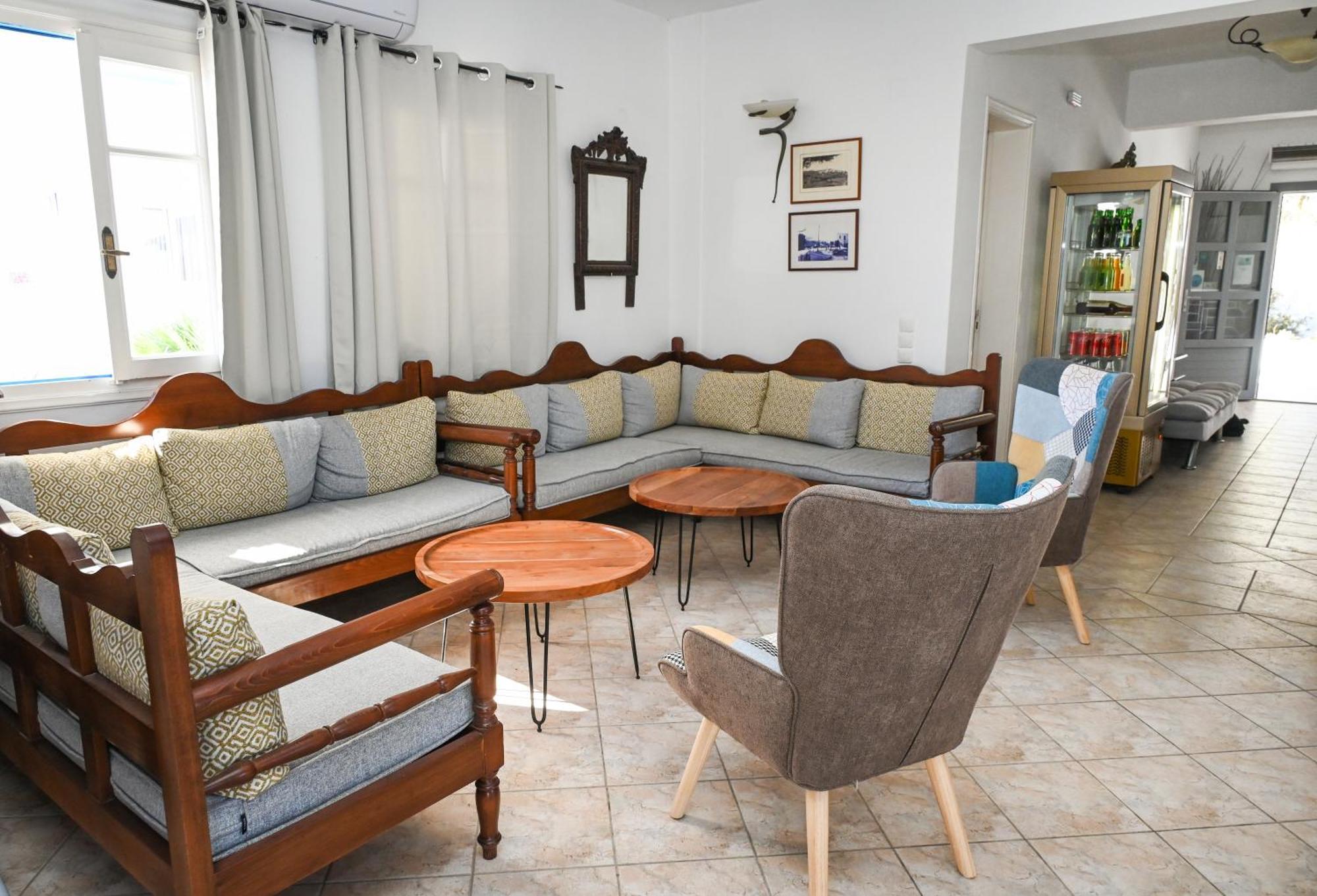 Glaronisia Hotel Поллония Экстерьер фото